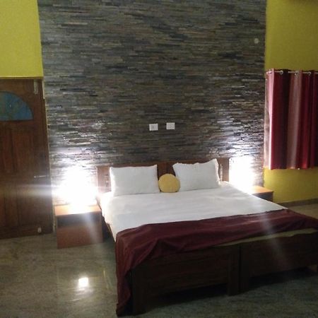 Royale Achaya Bed and Breakfast Chennai Eksteriør billede