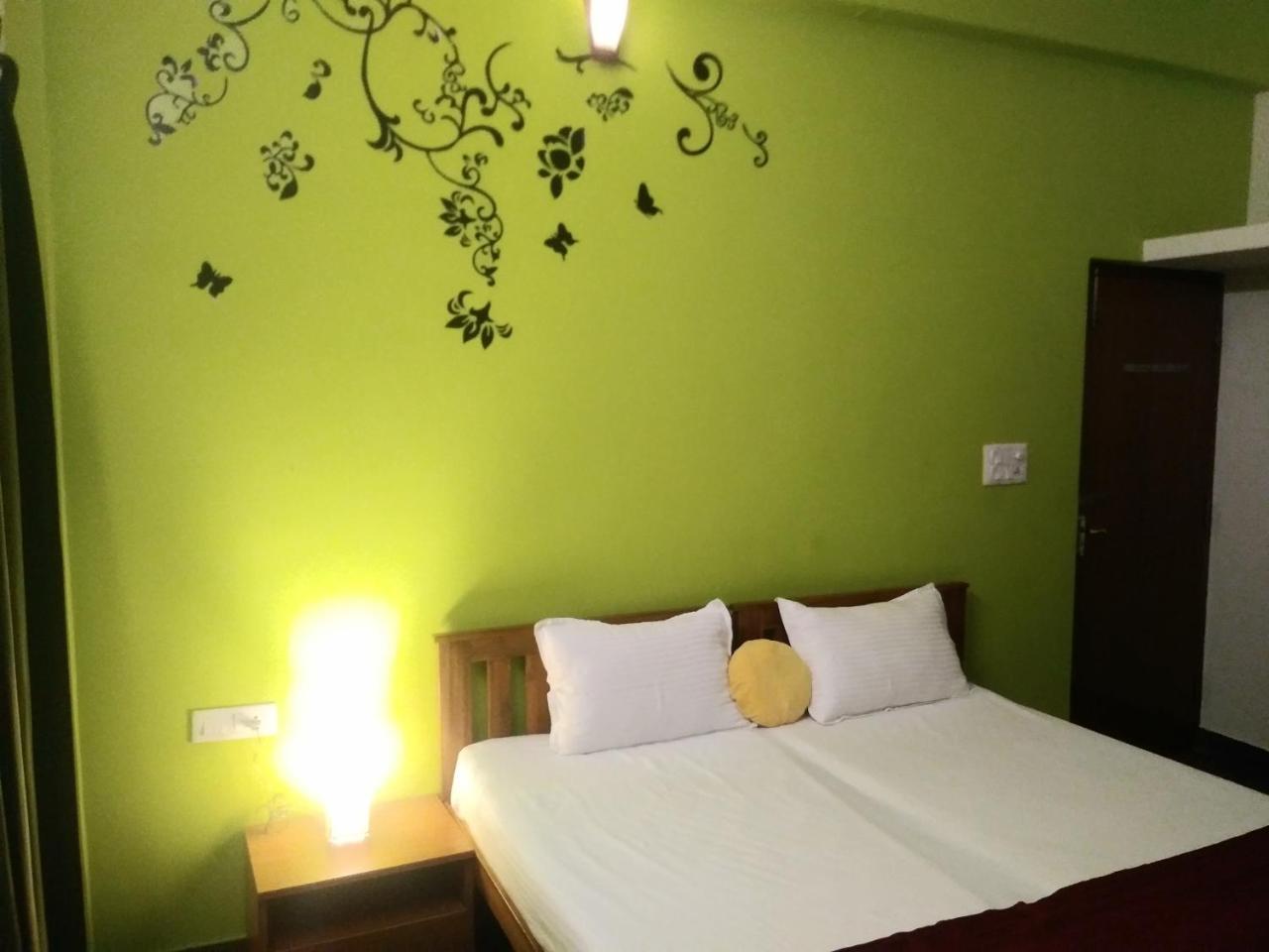 Royale Achaya Bed and Breakfast Chennai Eksteriør billede